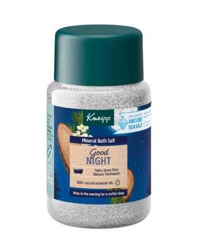 Kneipp Kryształki do kąpieli z soli mineralnej Good Night Szwajcarska pinia i Amyris, 600 g